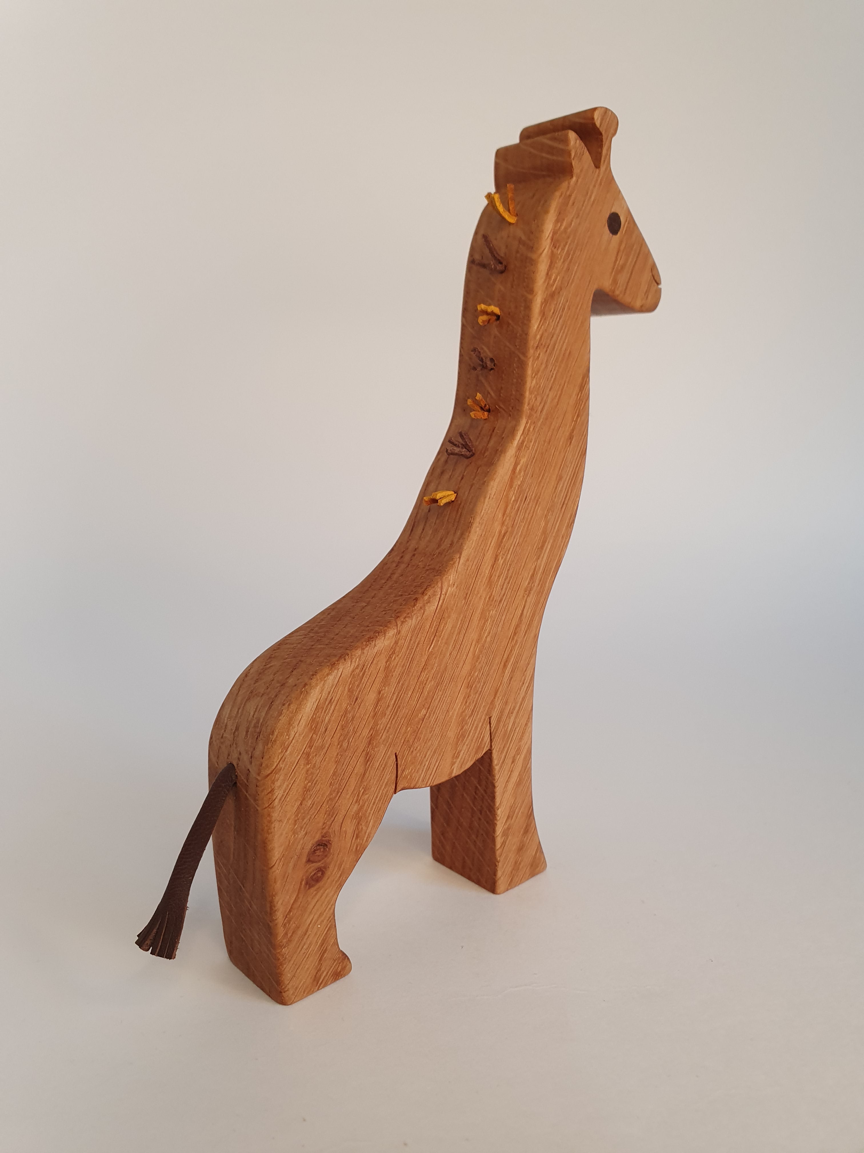 Girafe décorative en bois