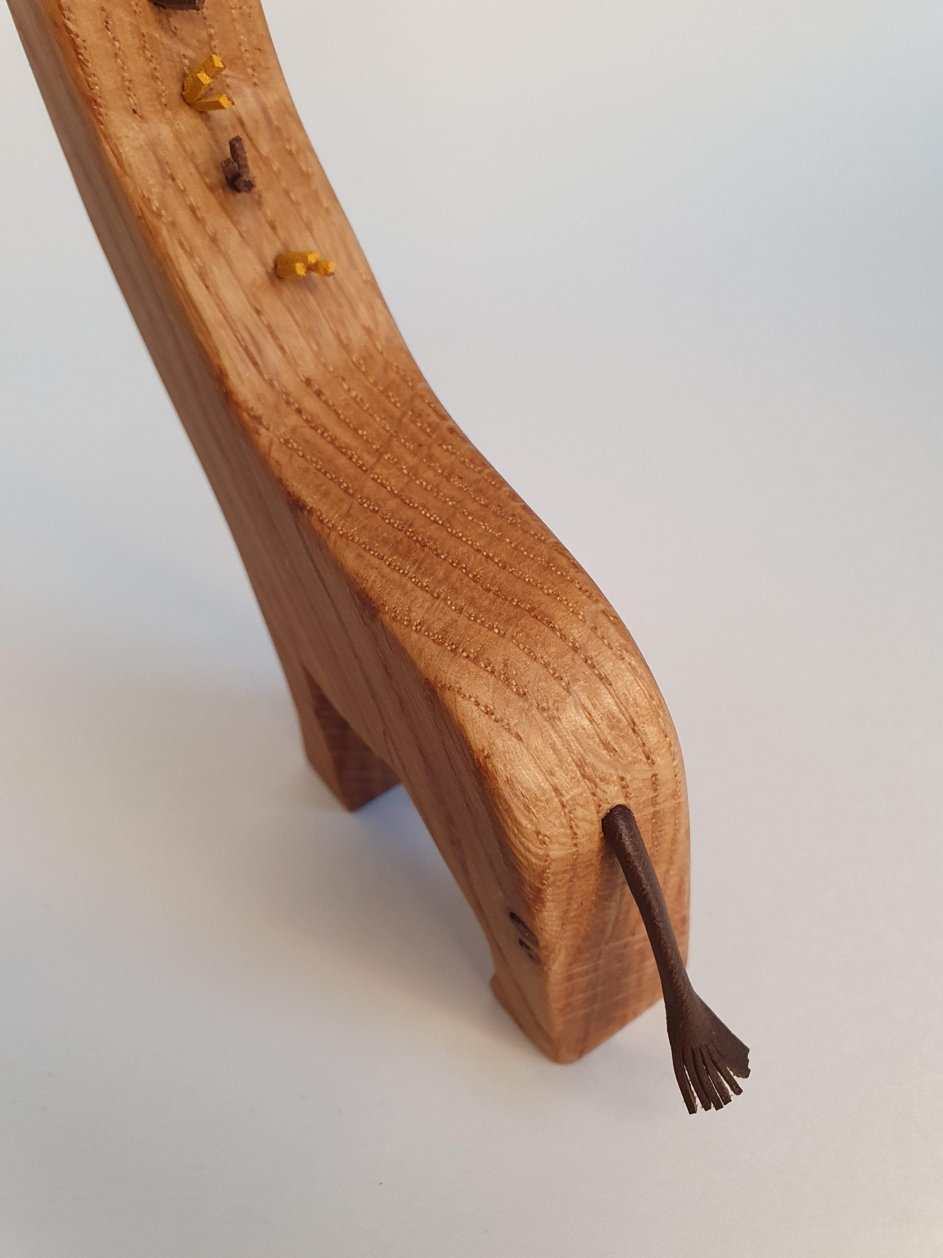 Girafe décorative en bois